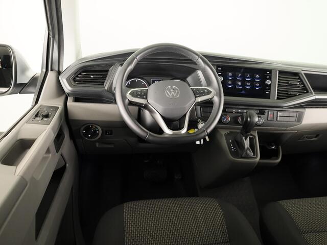 Volkswagen TRANSPORTER 2.0 TDI L2H1 32 DC Highline 150 pk Automaat | Navigatie | Trekhaak (afneembaar) | Adaptieve cruise control |