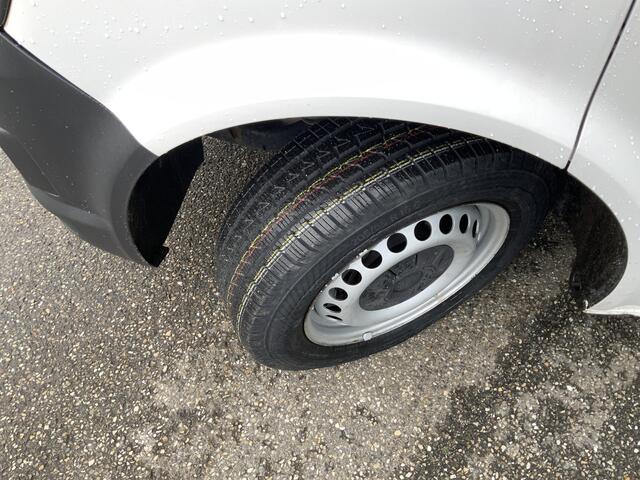 Volkswagen TRANSPORTER 2.0 TDI L2H1 Dub Cab Pick Up 6 Zits Airco Trekhaak 2200 kg Euro 6