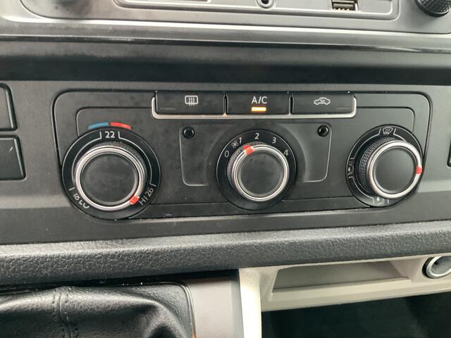 Volkswagen TRANSPORTER 2.0 TDI L2H1 Dub Cab Pick Up 6 Zits Airco Trekhaak 2200 kg Euro 6