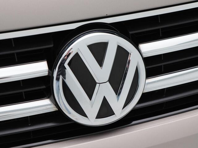 Volkswagen TRANSPORTER 2.0 TDI Automaat L2H1 DC Highline | Kantel dak| Camera | Adaptive Cruise | Full LED | Navigatie | 16 inch | 132.709 Km !!