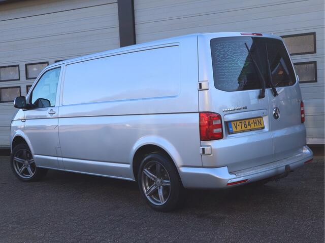 Volkswagen TRANSPORTER 2.0 TDI 150pk Euro 6 Automaat - L2 Lang - Trekhaak - Leer