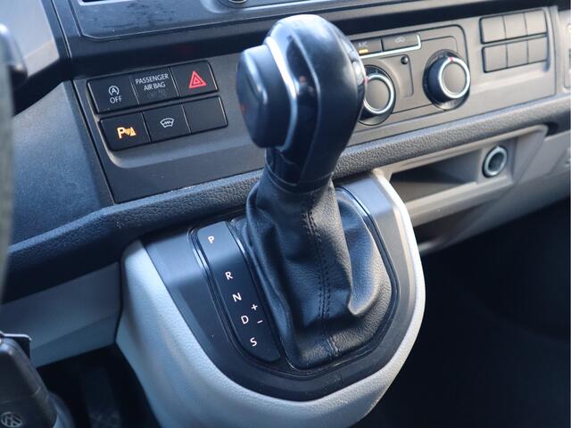 Volkswagen TRANSPORTER 2.0 TDI 150pk Euro 6 Automaat - L2 Lang - Trekhaak - Leer