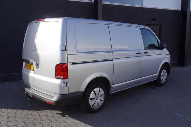 Volkswagen TRANSPORTER 2.0 TDI 150PK Automaat - EURO 6 - Airco - Cruise - Trekhaak - ¤15.900,- Excl.