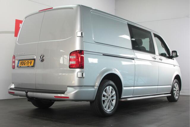 Volkswagen TRANSPORTER 2.0 TDI L2H1 DC - Carplay / PDC / Trekhaak