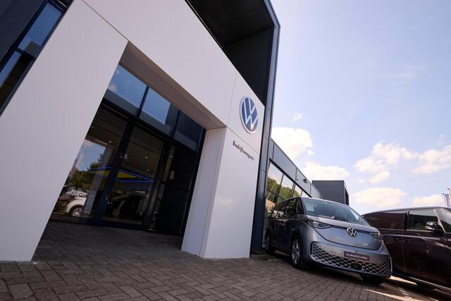 Volkswagen TRANSPORTER 2.0 TDI 110pk L2H1 28 | Cruise Control | Navi via Apple Carplay / Android Auto | Laadruimte betimmerd |