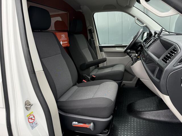 Volkswagen TRANSPORTER 2.0 TDI 102 PK / L1H1 / 1e EIG. / ACHTERKLEP / AIRCO / CRUISE / CAMERA / VERWARMDE VOORRUIT