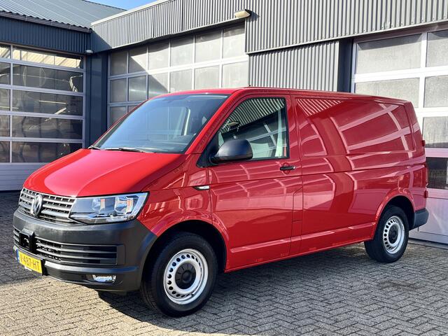 Volkswagen TRANSPORTER 2.0 TDI L1H1 150PK Automaat Airco Cruise controle Trekhaak 2500kg trekgewicht Telefoonverbinding Navigatiesysteem Euro 6 Ex overheid 1e Eigenaar
