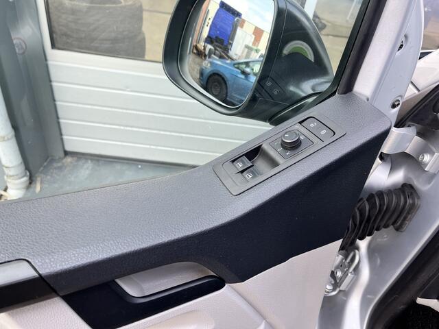 Volkswagen TRANSPORTER 2.0 TSI L2H1 Benzine Dubbele Schuifdeur Airco Cruise controle Bpm vrij Trekhaak Klep achter Euro 6 Benzine Ideaal voor ombouw naar Camper !!