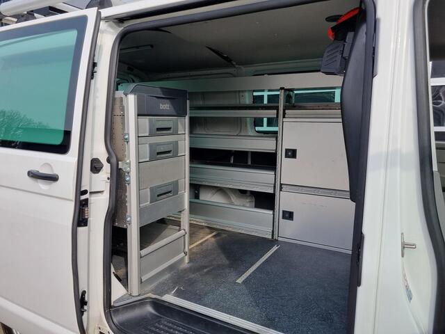 Volkswagen TRANSPORTER 2.0 TDI L1H1 150pk. 4Motion 3-Pers. / Bott bedrijfswageninrichting