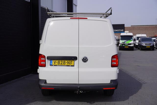 Volkswagen TRANSPORTER 2.0 TDI L2 150PK 2x schuifdeur EURO 6 - Airco - Trekhaak - PDC - ¤ 12.950,- Excl.