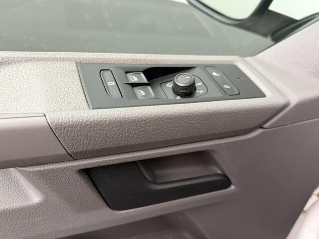 Volkswagen TRANSPORTER 2.0TDi 150PK DSG Automaat Highline | Navigatie | Camera | 3-Zits | Airco | Cruise