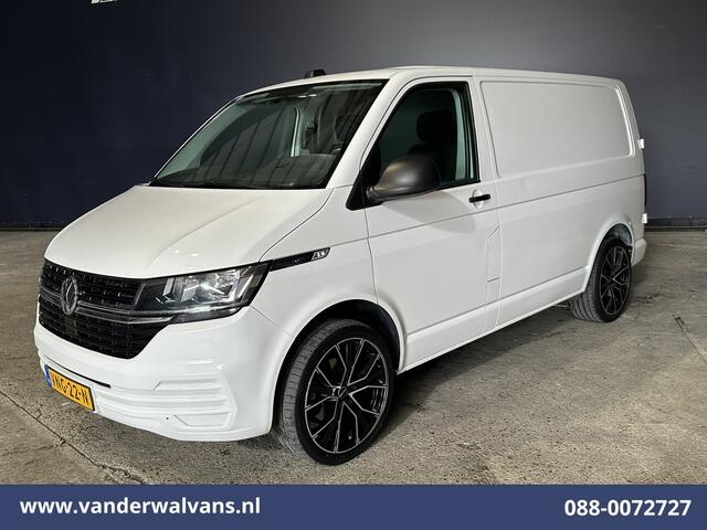 Volkswagen TRANSPORTER 2.0 TDI L1H1 Euro6 Airco | Apple Carplay | Cruisecontrol | LM-velgen | Trekhaak | Parkeersensoren Android Auto, Bijrijdersbank