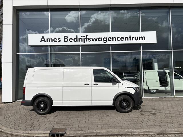 Volkswagen TRANSPORTER 2.0 TDI L2H1 150pk | 3 Zits | Achterklep | PDC | Laadruimte bekleding Cruise control | Bijrijdersbank