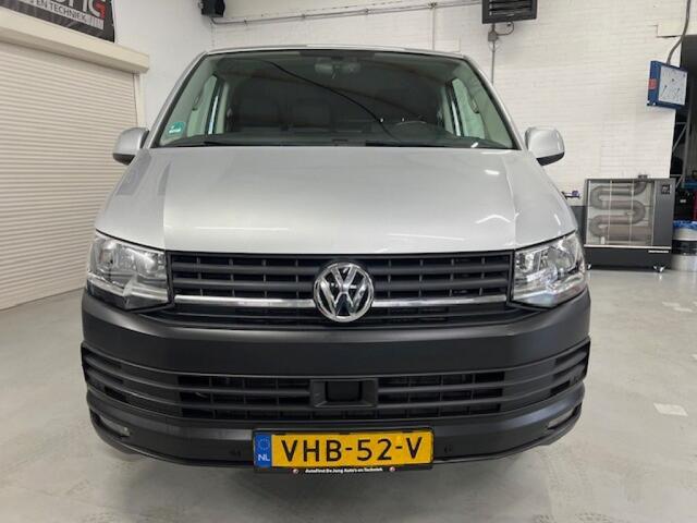 Volkswagen TRANSPORTER 2.0 TDI L2H1 150PK 3 zits, PDC, CAMERA, Stoelverwarming, Cruis.ctrl