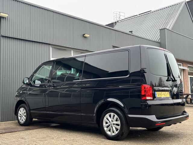 Volkswagen TRANSPORTER 2.0 TDI L2H1 DC Dubbele schuifdeur Ladekasten Airco Cruise controle Telefoonverbinding Apple carplay Navigatiesysteem Euro 6 DC 1e eigenaar Dealer onderhouden