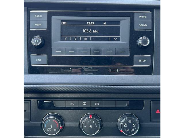 Volkswagen TRANSPORTER Kombi 2.0 TDI L1H1 | NL AUTO | Nette Staat | Prijs is 17945 inclusief btw | 9 Persoons | Airco |