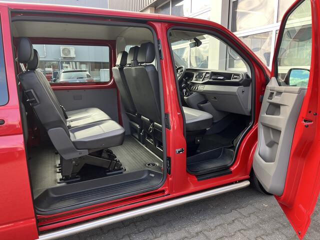 Volkswagen TRANSPORTER Kombi 2.0 TDI L1H1 Comfortline 9-persoons Airco Cruise controle Apple carplay App conect Minibus 9 zitse Exportprijs