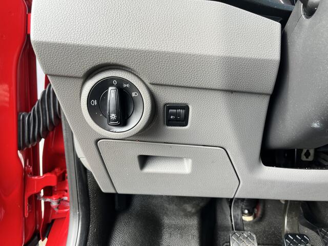 Volkswagen TRANSPORTER Kombi 2.0 TDI L1H1 Comfortline 9-persoons Airco Cruise controle Apple carplay App conect Minibus 9 zitse Exportprijs