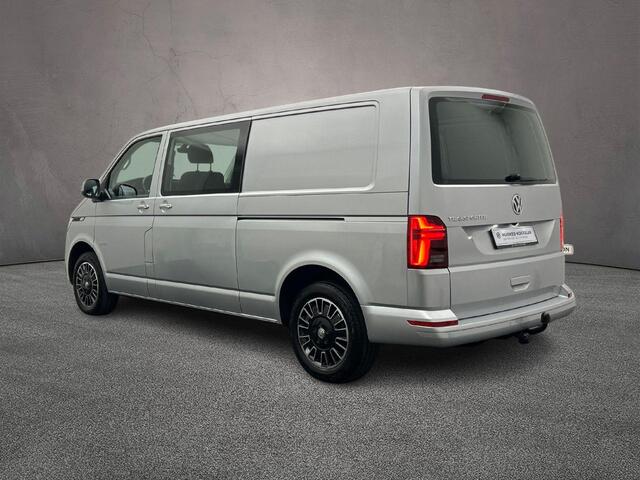 Volkswagen TRANSPORTER 2.0 TDI 150pk DSG L2 Dubbele cabine | LED Koplampen | Navigatie | Airco | Cruise Control | 2x schuifdeur | Camera | Achterklep