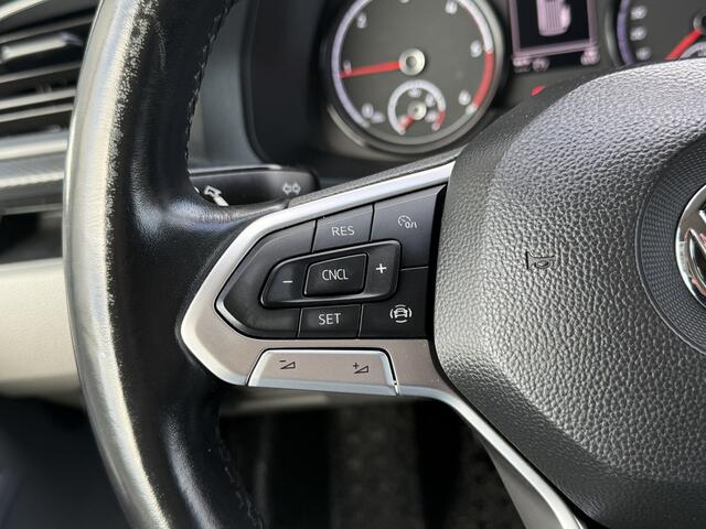 Volkswagen TRANSPORTER 2.0 TDI 111 PK HIGHLINE / STARLIGHT BLUE METALLIC / L2H1 / TREKHAAK / IMPERIAAL / CAMERA / CRUISE / AIRCO