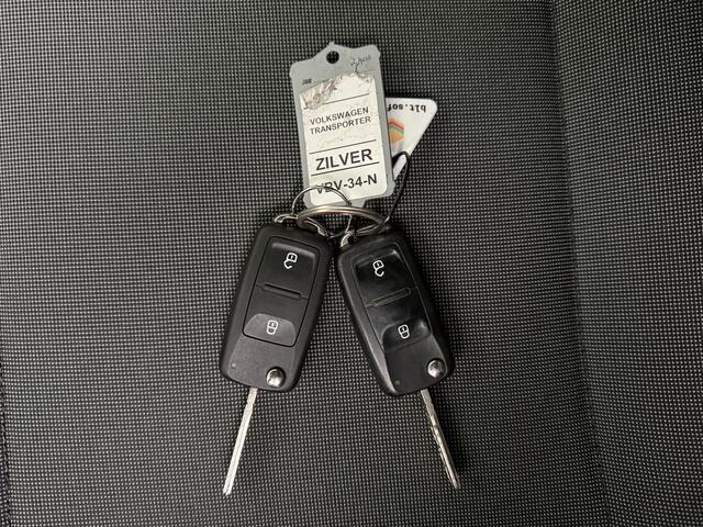 Volkswagen TRANSPORTER 2.0TDI 150PK Automaat Highline | 2xSchuifdeur | Airco | Cruise | Trekhaak