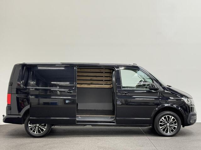 Volkswagen TRANSPORTER 2.0 150PK L2H1 Highline Automaat Airco Navi Parkeersensoren Camera Trekhaak Carplay