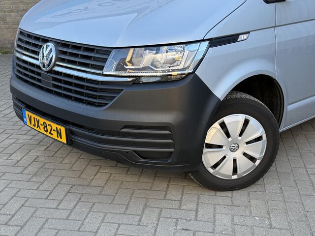 Volkswagen TRANSPORTER 2.0 TDI L2H1 150PK Euro6 CarPlay/cruise control/Trekhaak/dab