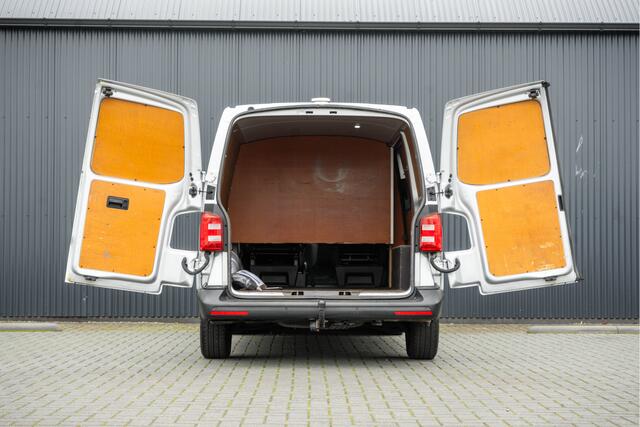 Volkswagen TRANSPORTER T6 2.0 TDI L1H1 | 150 PK | Automaat | Carplay | Cruise | PDC | Trekhaak