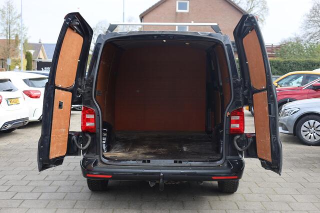 Volkswagen TRANSPORTER 2.0 TDI L2H1 HIGHLINE | AIRCO | CRUISE | TREKHAAK