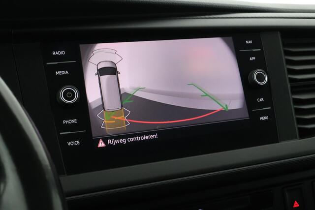 Volkswagen TRANSPORTER 2.0 TDI 150pk DSG L2H1 DC Highline Trekhaak Camera Led Navigatie
