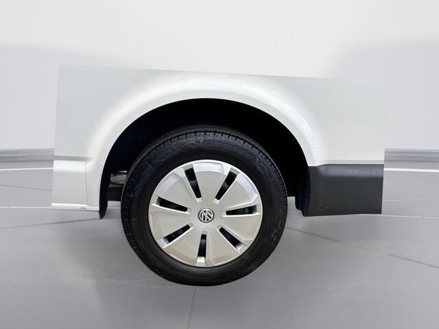 Volkswagen TRANSPORTER 2.0TDi 90pk Economy Business L1 · Apple/Android Car Play · Airco · Trekhaak · Cruise control · Parkeersensoren ·