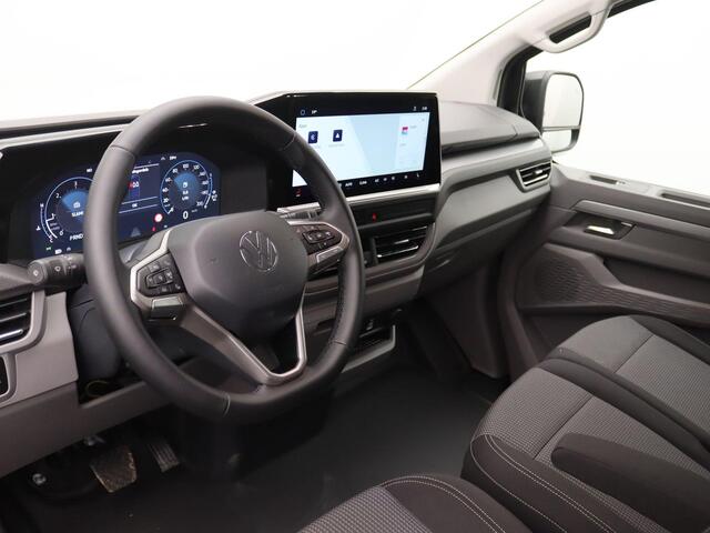 Volkswagen TRANSPORTER 2.0 TDI L2H1 30 Style 170PK AUT8 Adaptieve Cruise Controle, Trekhaak, Achteruitrijcamera, Stoelverwarming, Side Assist, Keyless, 17" LM Velgen