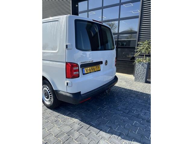 Volkswagen TRANSPORTER 2.0 TDI L1H1 Ec.Bus.