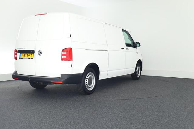 Volkswagen TRANSPORTER 2.0 TDI 150pk L2H1 Trendline Trekhaak Airco Bluetooth Bijrijdersbank