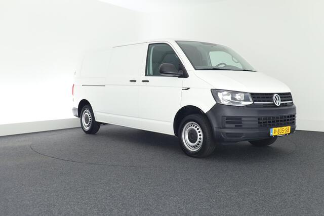 Volkswagen TRANSPORTER 2.0 TDI 150pk L2H1 Trendline Trekhaak Airco Bluetooth Bijrijdersbank