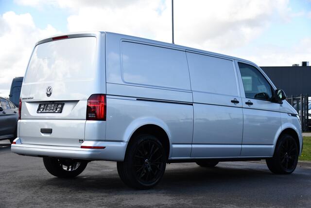 Volkswagen TRANSPORTER 2.0 TDI L2H1 30 Highline PB Edition Camera, Cruise, Carplay, LED, 2 x Schuifdeur, Automaat, Stoelverwarming, Voorruit verwarming, Uniek!