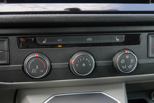 Volkswagen TRANSPORTER L2H1 | Dubbele Cabine | Bulli | 2.0Tdi 150Pk DSG7 | 2x Schuifdeur | Achteruitrijcamera | Spoilerpack | Treeplanken | 20'' | Ascot Grey