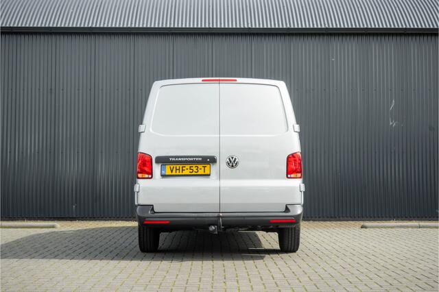 Volkswagen TRANSPORTER T6.1 2.0 TDI L2H1 | 150 PK | Cruise | Airco | Trekhaak