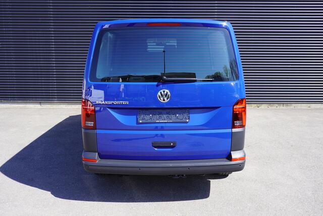 Volkswagen TRANSPORTER 150pk automaat L2H1 2x Schuifdeur Apple Carplay Cruise control Navigatie Airco LED Parkeersensoren 17" Velgen