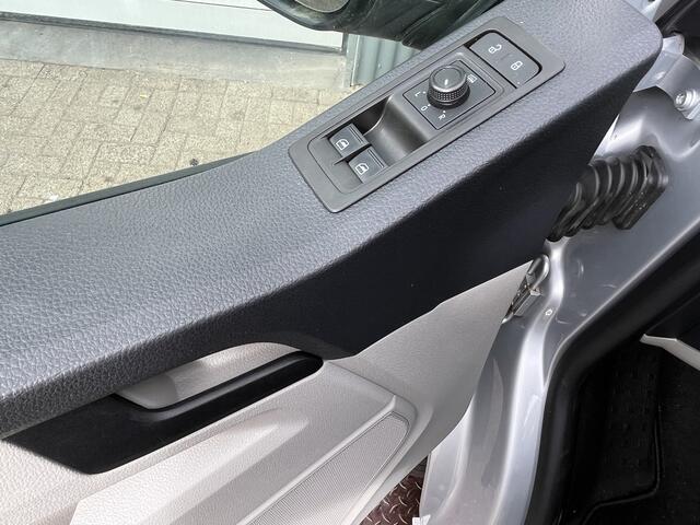 Volkswagen TRANSPORTER 2.0 TSI L2H1 Benzine / CNG Dubbele Schuifdeur Airco Cruise controle Bpm vrij Trekhaak Klep achter Omvormer Kastinrichting Standkachel Euro 6 Benzine Ideaal voor ombouw naar Camper !!