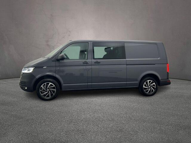 Volkswagen TRANSPORTER T6.1 2.0 TDI 204pk DSG L2 Dubbele cabine | LED koplampen & achterlichten | 2x schuifdeur | Camera | Navigatie | Verwarmde voorruit | Stoelverwarming | Cruise Control | 17" | BPM-vrij