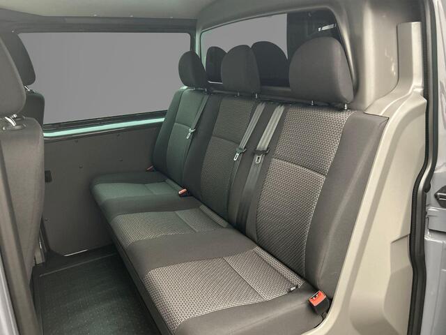 Volkswagen TRANSPORTER T6.1 2.0 TDI 204pk DSG L2 Dubbele cabine | LED koplampen & achterlichten | 2x schuifdeur | Camera | Navigatie | Verwarmde voorruit | Stoelverwarming | Cruise Control | 17" | BPM-vrij