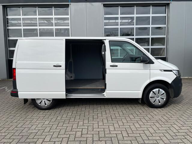 Volkswagen TRANSPORTER 2.0 TDI L1H1 28 > Trekhaak/P. sensoren v+a/Carplay