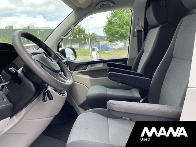 Volkswagen TRANSPORTER 2.0 TDI L2H1 102PK Carplay Trekhaak Imperiaal Cruise control