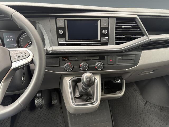 Volkswagen TRANSPORTER 2.0 TDI 150 pk L2 Betimmering | App connect | PDC | Cruise | trekhaak