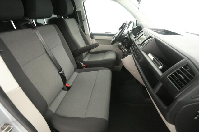 Volkswagen TRANSPORTER 2.0 TDI 150PK 2500KG Trekgew. L1H1 | Marge | Airco | Adap. Cruise | 3 Zits | Trekhaak | LED