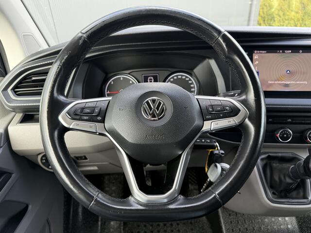 Volkswagen TRANSPORTER 2.0 TDI 111 PK HIGHLINE / STARLIGHT BLUE METALLIC / L2H1 / TREKHAAK / CAMERA / CRUISE / AIRCO