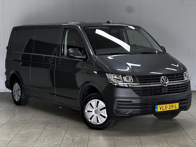 Volkswagen TRANSPORTER 2.0 TDI L2H1 Business/ Trekhaak/ 3-Zitplaatsen voor/ Zij-Schuifdeur Rechts/ Apple + Android/ Airco/ Cruise/ Elek. pakket/ Bluetooth/ Armsteun/ PDC/ Dagrijverl.