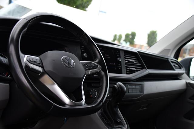 Volkswagen TRANSPORTER 2.0 TDI L2H1 30 DC Bulli Edition Adaptieve Cruise, Camera, Carplay, LED, Stoelverwarming, Standkachel, Automaat, Multimedia, Sensoren, Uniek!