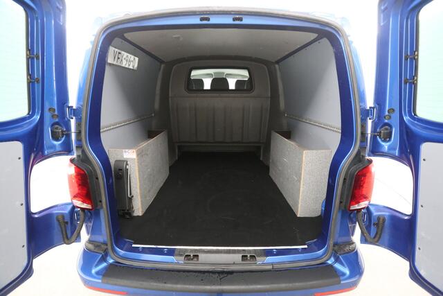 Volkswagen TRANSPORTER 2.0 TDI L2H1 150PK | DSG | Dubbele Cabine | Airco | Cruise | Camera | Carplay | Trekhaak